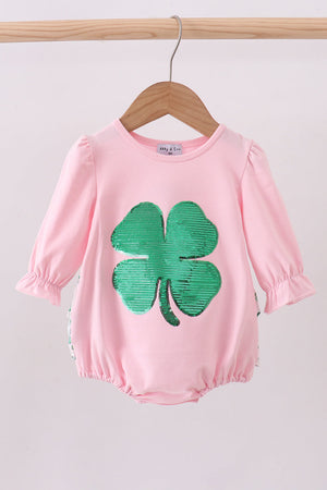 Pink clover glitter ruffle bubble