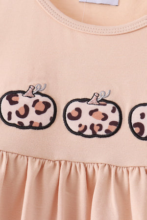 Leopard pumpkin applique pants set