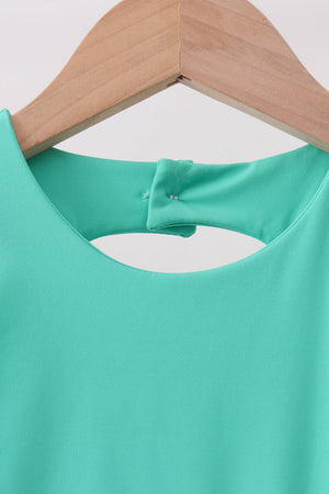 Green scalloped bow active dress