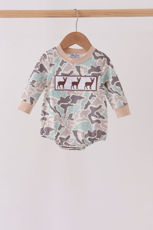 Hunting Deer Embroidery Bubble