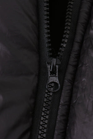Black mom&me puffer vest
