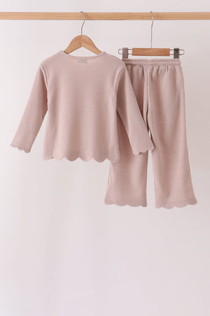 Beige scalloped pants set