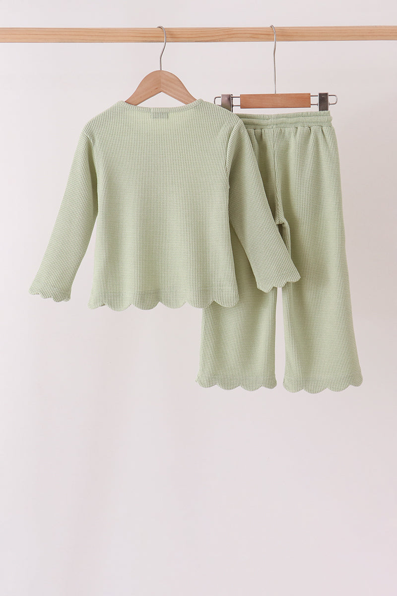 Green scalloped pants set