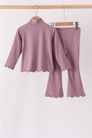 Dusty plum scallped zipper active set