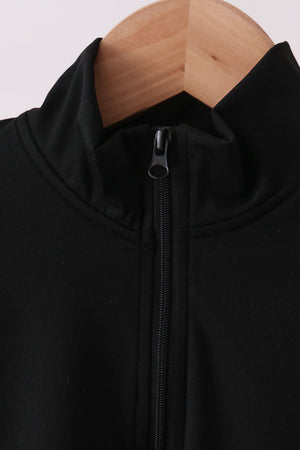 Black scallped zipper active set