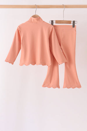 Coral scallped zipper active set