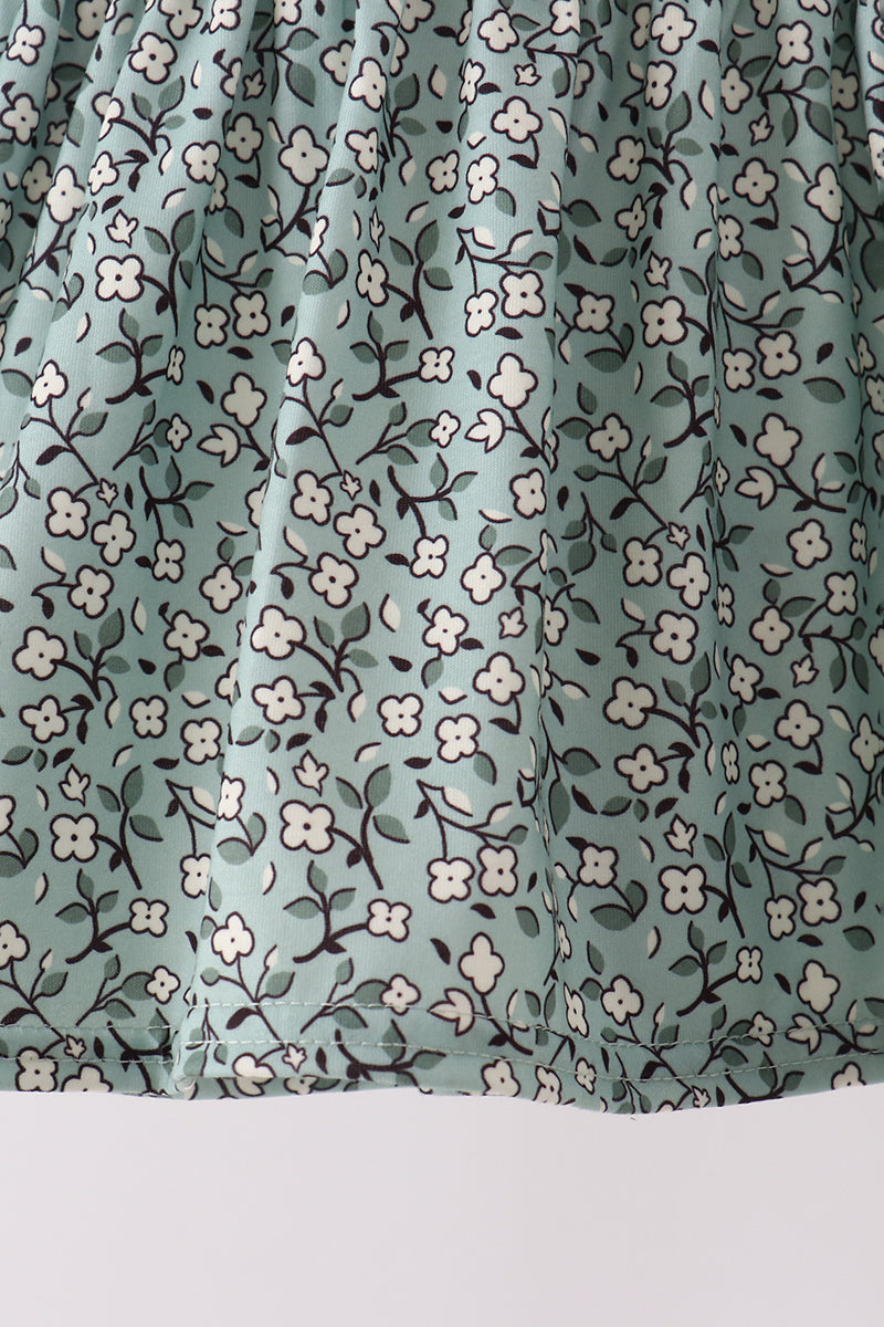 Green Farm Floral Embroidery Ruffle Pants Set